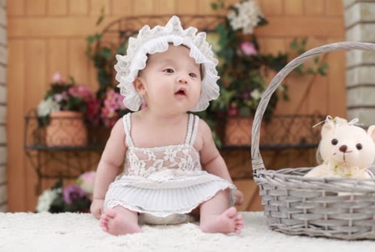 Parent’s Guide to Buying Baby Clothes