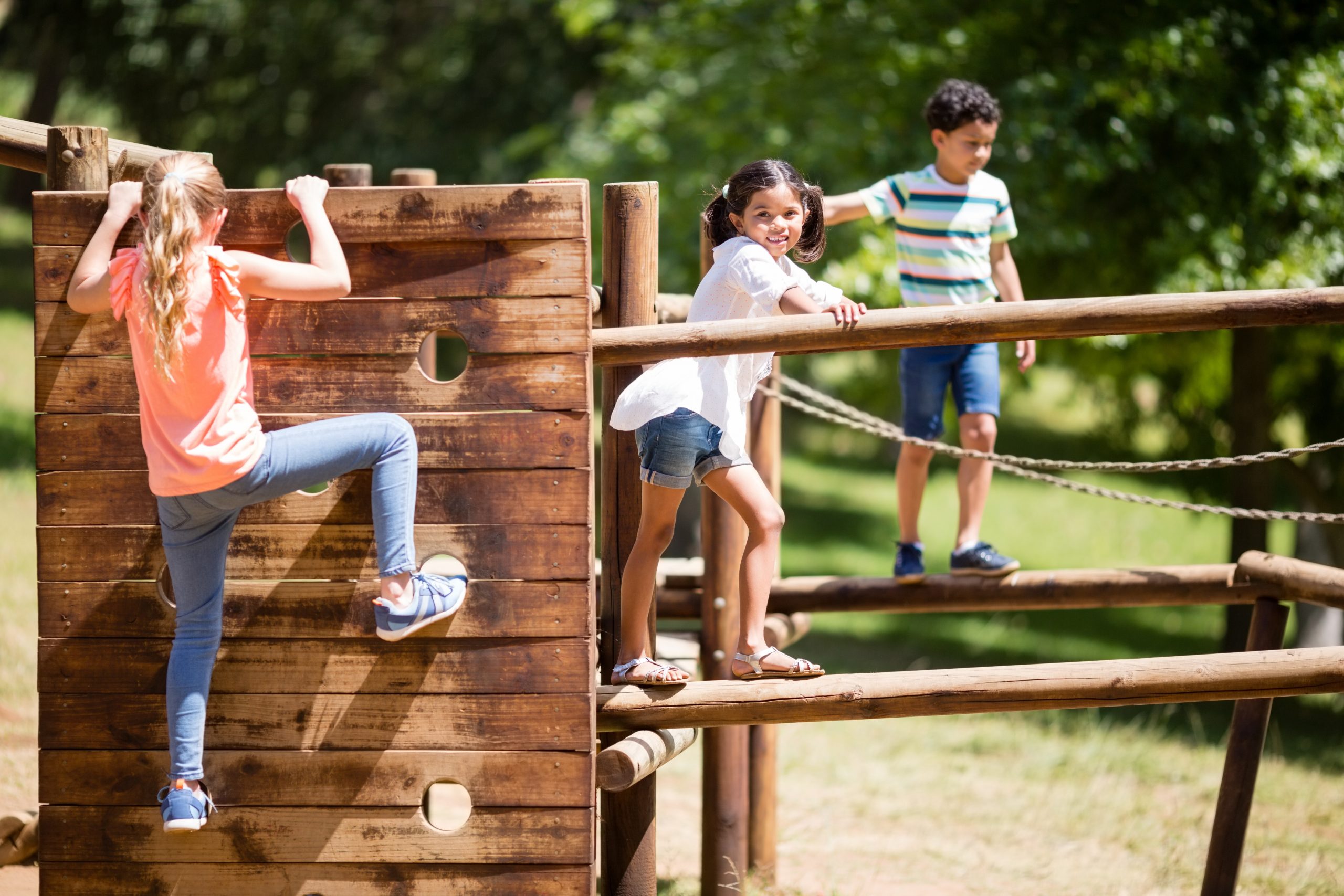 6 Ways Kids Benefit From Wooden Playgrounds