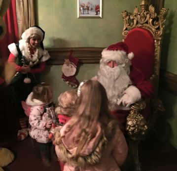 intu Lakeside Christmas Grotto